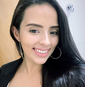 Meet your Posher, Lorena